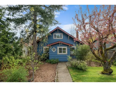 9636 SW 52nd Avenue Portland OR 97219