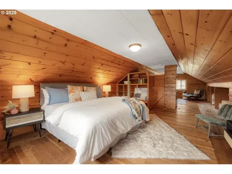 9636 SW 52nd Avenue Portland OR 97219