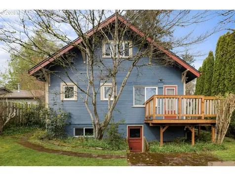9636 SW 52nd Avenue Portland OR 97219