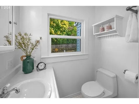 2014 NE 49th Avenue Portland OR 97213