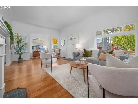 2014 NE 49th Avenue Portland OR 97213