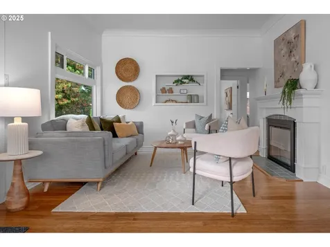 2014 NE 49th Avenue Portland OR 97213