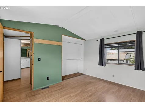 56 Manor Loop Roseburg OR 97471