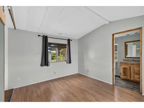 56 Manor Loop Roseburg OR 97471