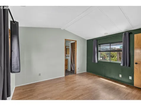 56 Manor Loop Roseburg OR 97471