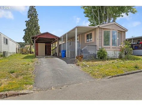 56 Manor Loop Roseburg OR 97471