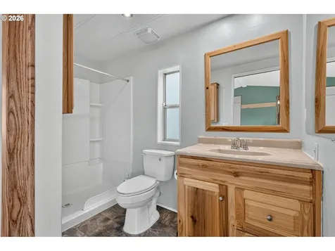 56 Manor Loop Roseburg OR 97471
