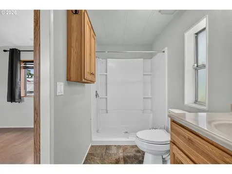 56 Manor Loop Roseburg OR 97471