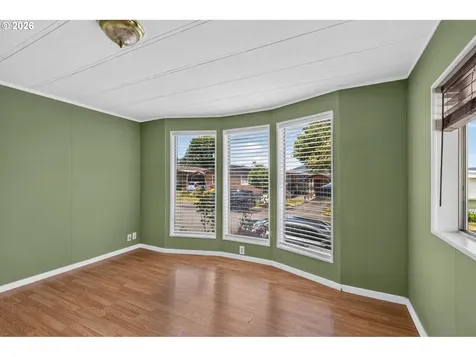 56 Manor Loop Roseburg OR 97471