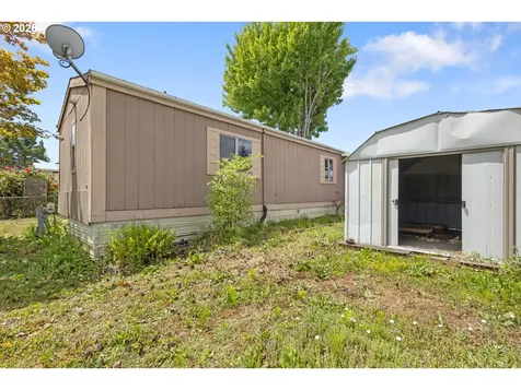 56 Manor Loop Roseburg OR 97471