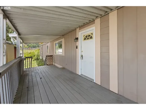 56 Manor Loop Roseburg OR 97471