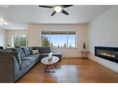 2415 Green Mountain Road Kalama WA 98625