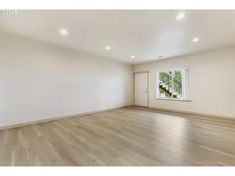 2415 Green Mountain Road Kalama WA 98625