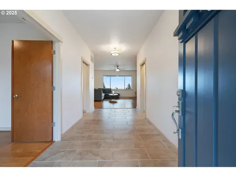 2415 Green Mountain Road Kalama WA 98625