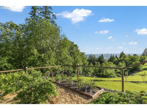 2415 Green Mountain Road Kalama WA 98625