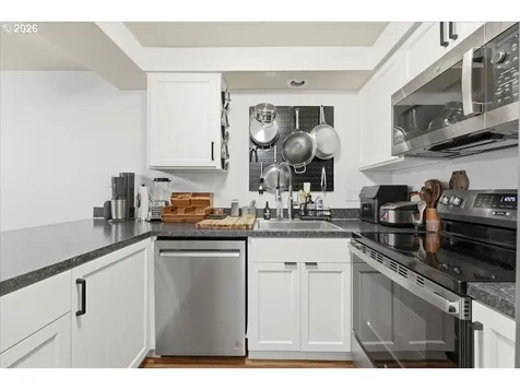 5503 SW Multnomah Boulevard Portland OR 97219