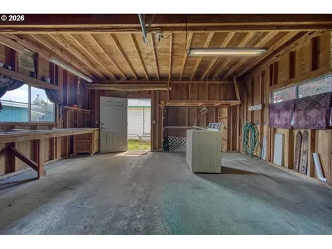 1891 Dogwood Avenue Reedsport OR 97467
