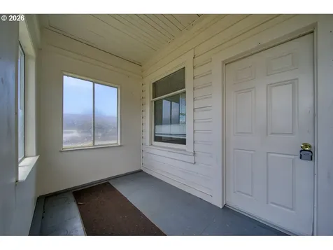 1891 Dogwood Avenue Reedsport OR 97467