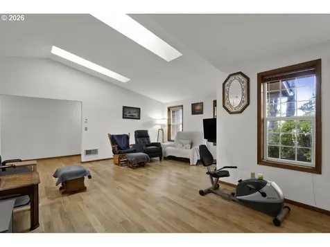 1960 40th Street Florence OR 97439