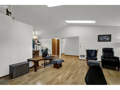 1960 40th Street Florence OR 97439