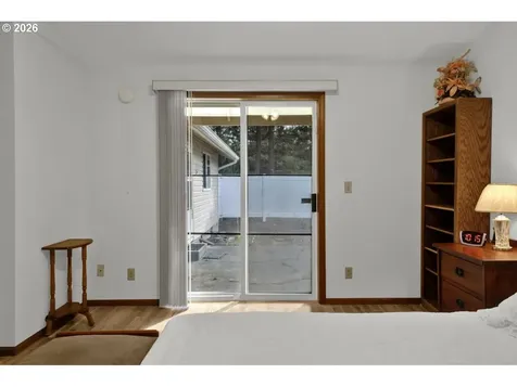 1960 40th Street Florence OR 97439