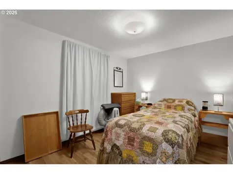 1960 40th Street Florence OR 97439