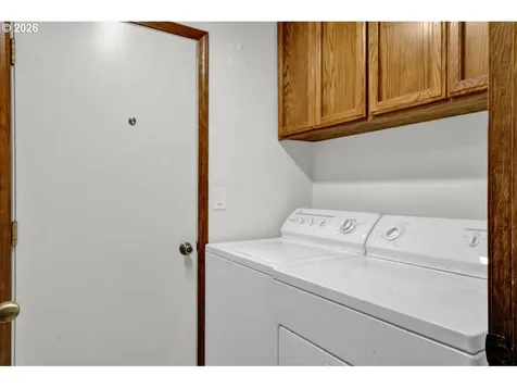 1960 40th Street Florence OR 97439