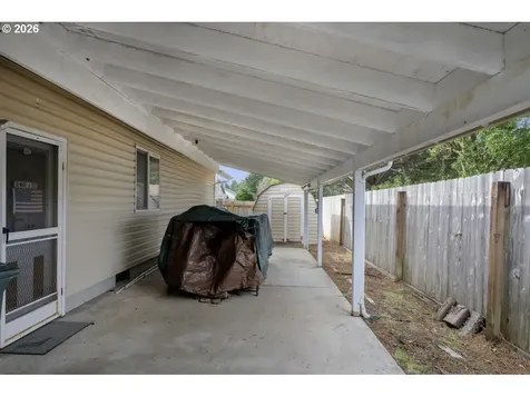 1960 40th Street Florence OR 97439