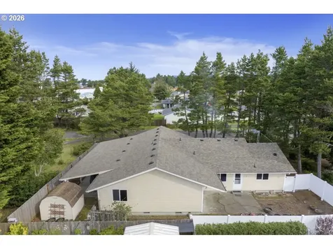 1960 40th Street Florence OR 97439