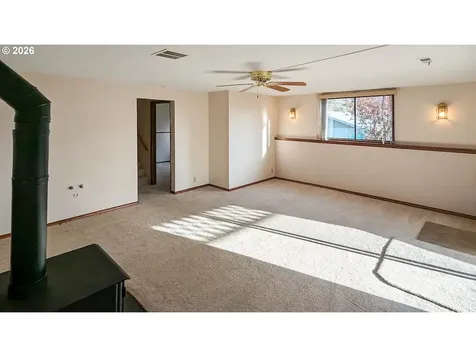 1818 NE Todd Street Roseburg OR 97470