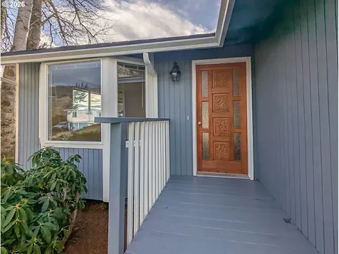 1818 NE Todd Street Roseburg OR 97470