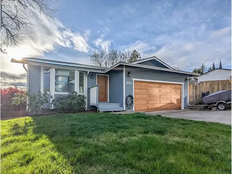 1818 NE Todd Street Roseburg OR 97470