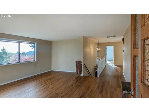 1818 NE Todd Street Roseburg OR 97470