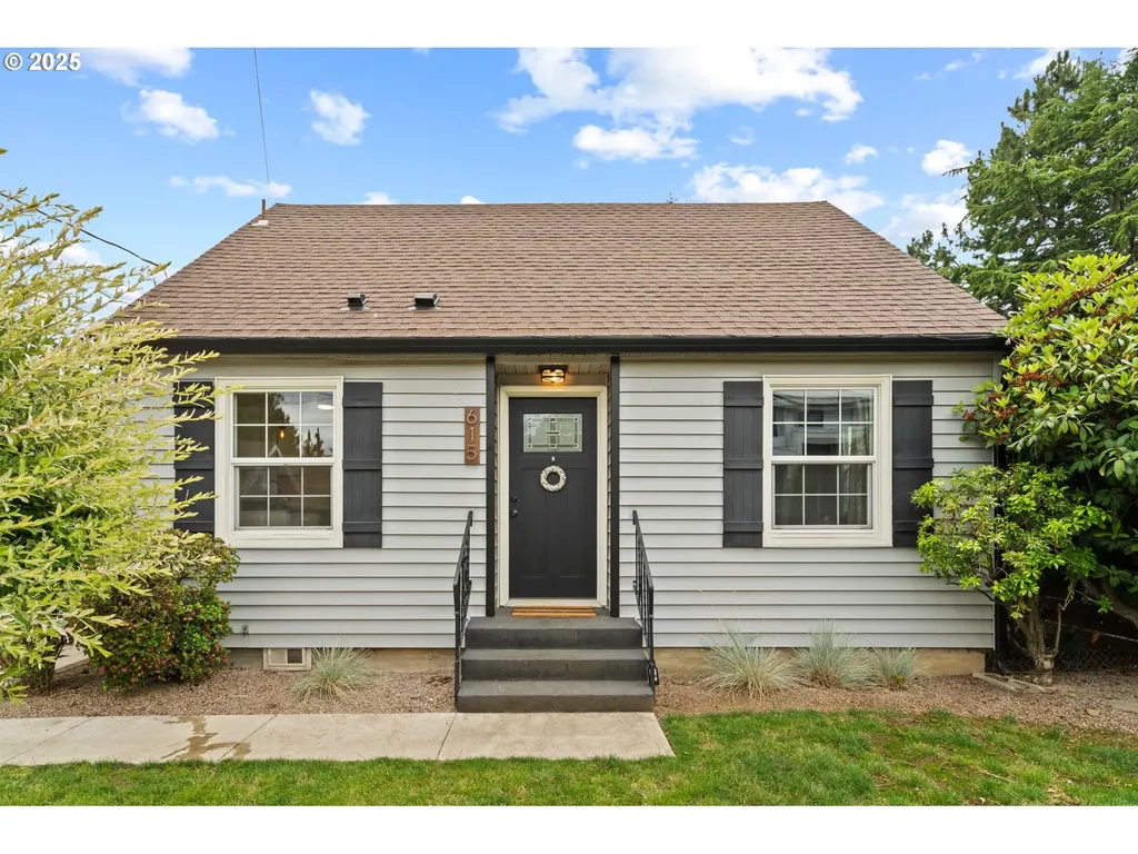 615 NE 61st Place Portland OR 97213