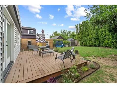 615 NE 61st Place Portland OR 97213