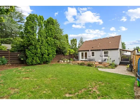 615 NE 61st Place Portland OR 97213