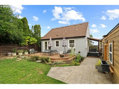 615 NE 61st Place Portland OR 97213