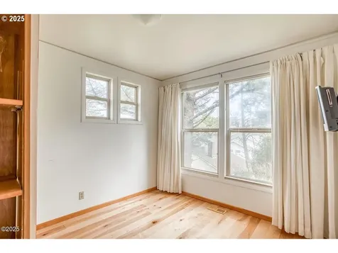 15 SW Cottage Street Newport OR 97365