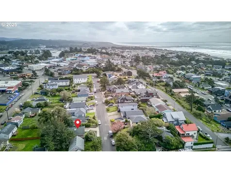 15 SW Cottage Street Newport OR 97365
