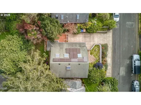 15 SW Cottage Street Newport OR 97365