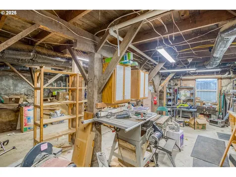 15 SW Cottage Street Newport OR 97365
