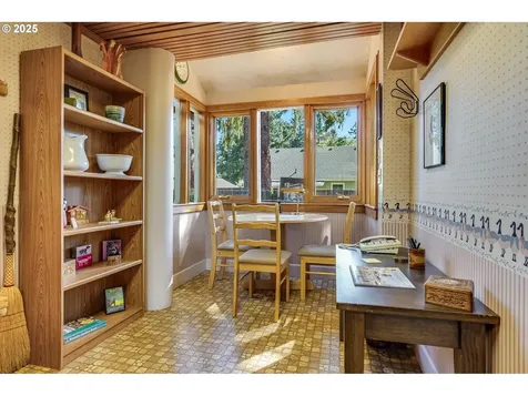 6200 NE 19th Avenue Portland OR 97211