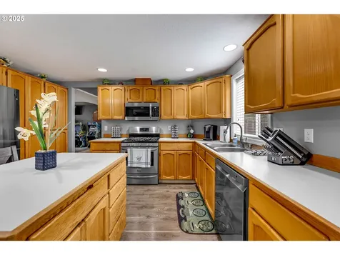 16315 NE 36th Street Vancouver WA 98682
