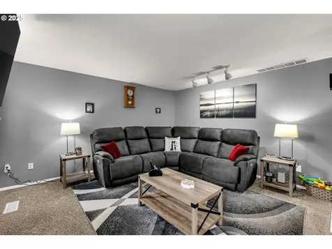 16315 NE 36th Street Vancouver WA 98682