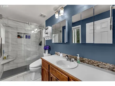 16315 NE 36th Street Vancouver WA 98682