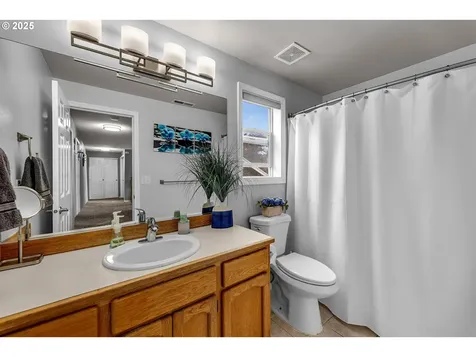 16315 NE 36th Street Vancouver WA 98682