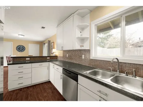 12619 NE Multnomah Street Portland OR 97230