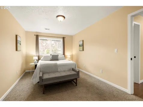 12619 NE Multnomah Street Portland OR 97230