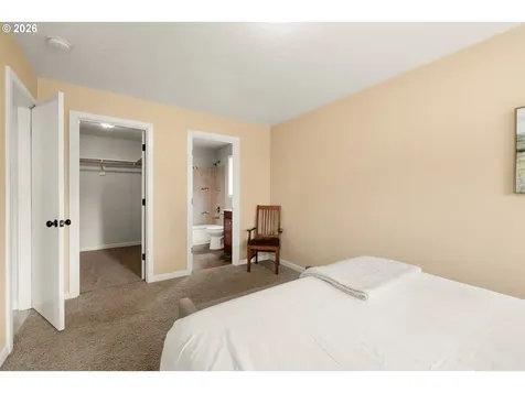 12619 NE Multnomah Street Portland OR 97230