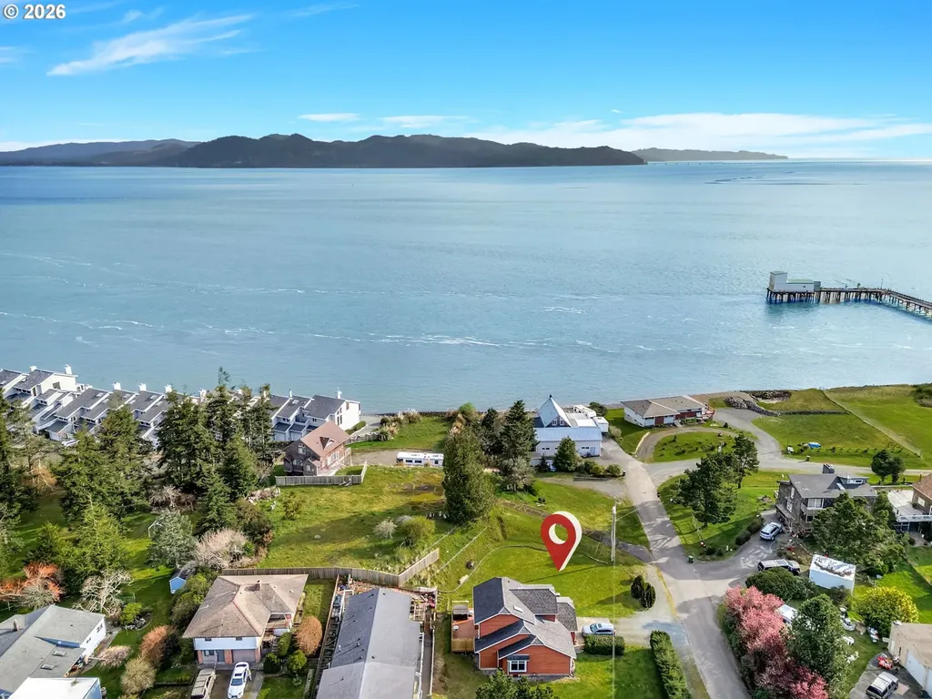 575 Gray Street Hammond OR 97121
